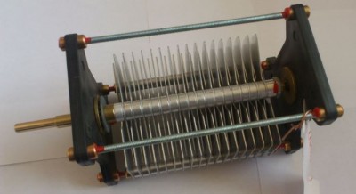 ladici-kondenzator-pro-vyssi-napeti.jpg